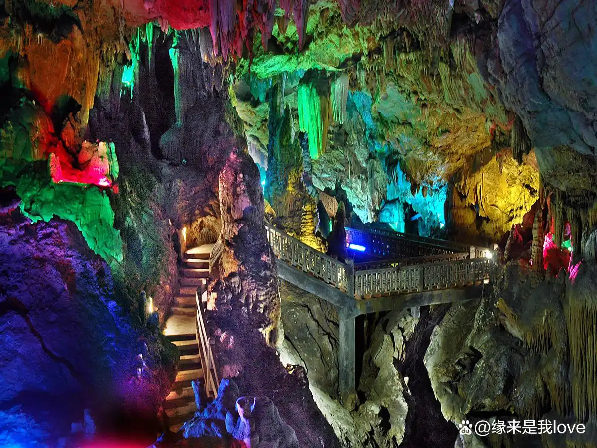 云南芒市勐巴娜西珍奇园旅游攻略_云南芒市勐焕大金塔旅游攻略_芒市旅游攻略