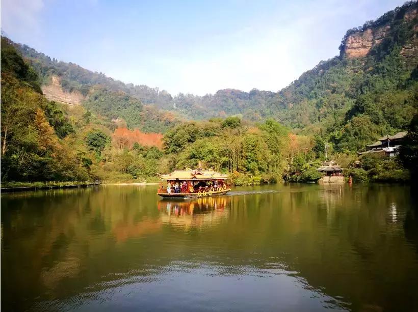 都江堰青城山旅游攻略_青城山旅游攻略_青城山免票预约攻略