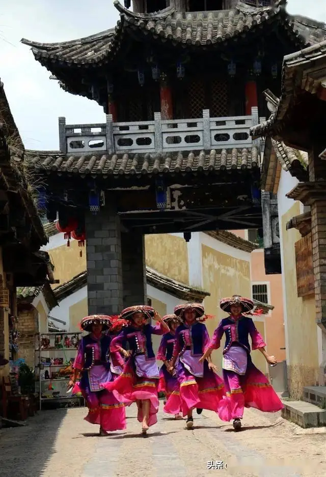 墨江旅游攻略_墨江双胞胎节攻略_云南双子之城旅游攻略