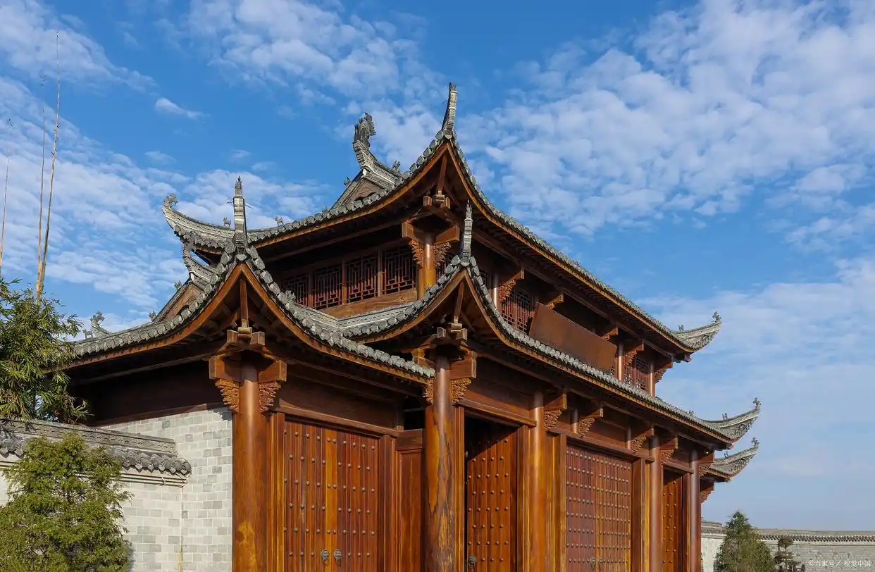 凤凰古镇旅游攻略_凤凰古城深度游攻略_凤凰古城小众路线推荐
