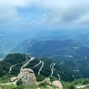 房山百花山旅游攻略_北京百花山高山草甸入口攻略_房山百花山主峰入口介绍