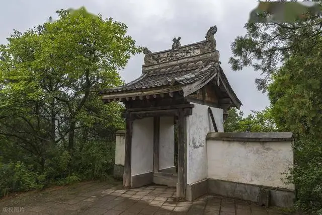 麦积山石窟景点介绍_天水到甘南旅游攻略_天水旅游攻略