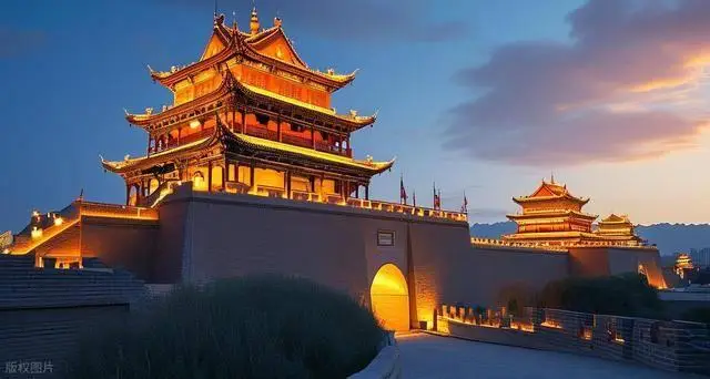 麦积山石窟景点介绍_天水到甘南旅游攻略_天水旅游攻略