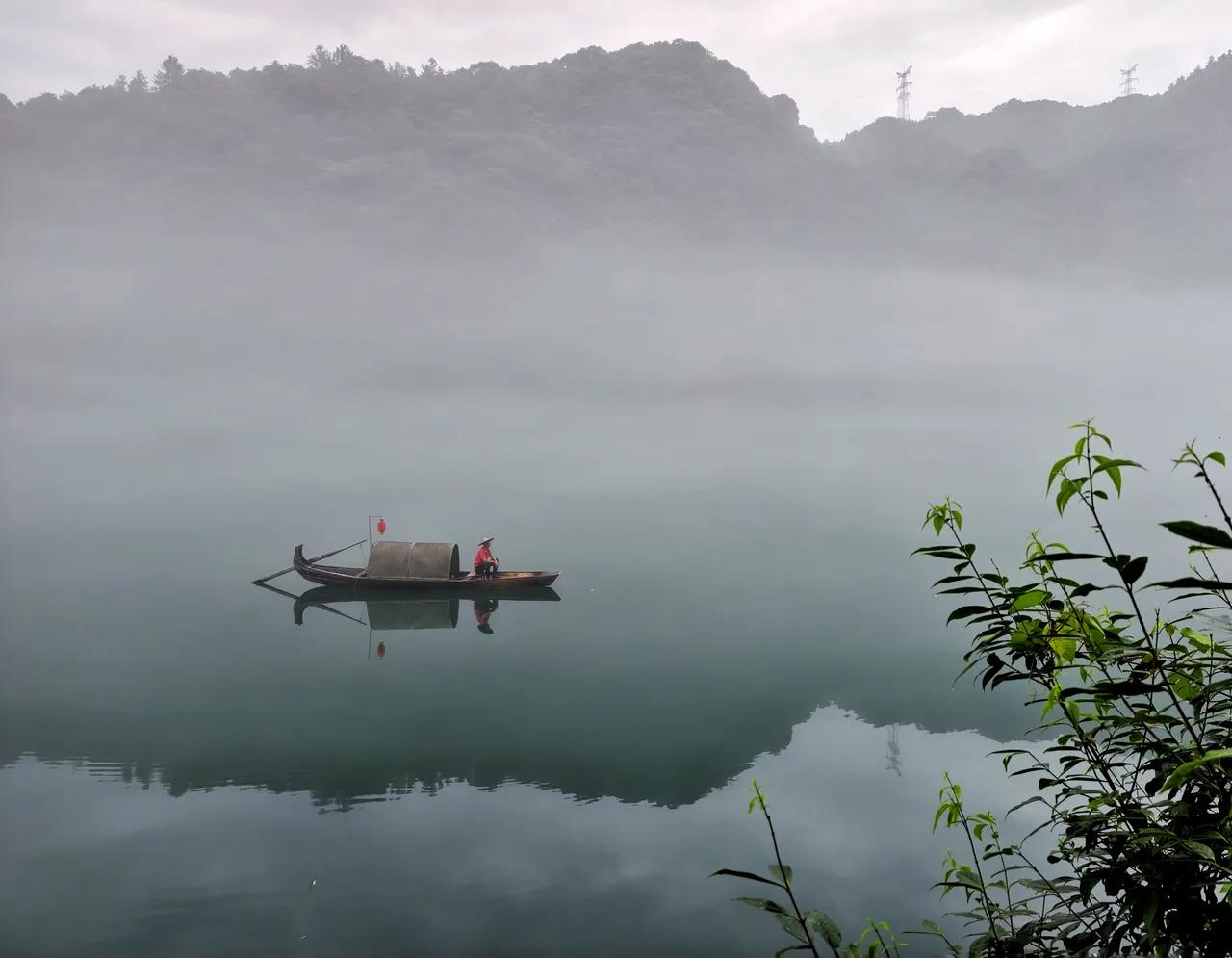 郴州小东江旅游攻略_资兴东江湖最佳观赏时间_小东江晨雾渔舟