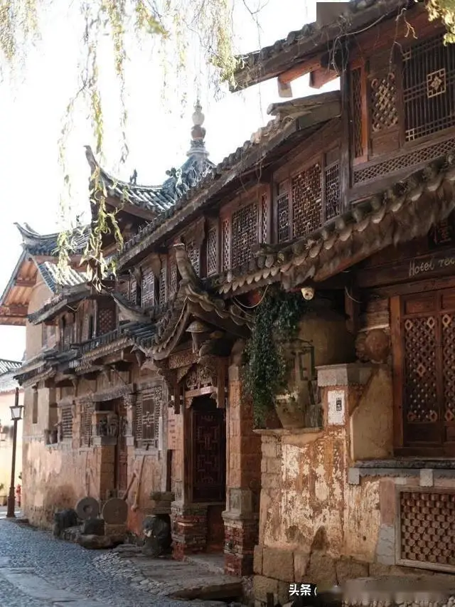 剑川沙溪古镇旅游攻略_石宝山石窟旅游指南_剑川古城旅游攻略