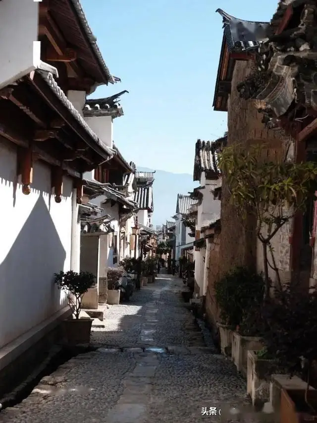 剑川古城旅游攻略_石宝山石窟旅游指南_剑川沙溪古镇旅游攻略