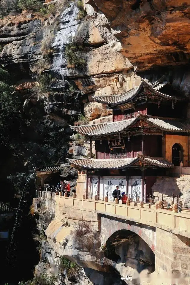 剑川古城旅游攻略_石宝山石窟旅游指南_剑川沙溪古镇旅游攻略