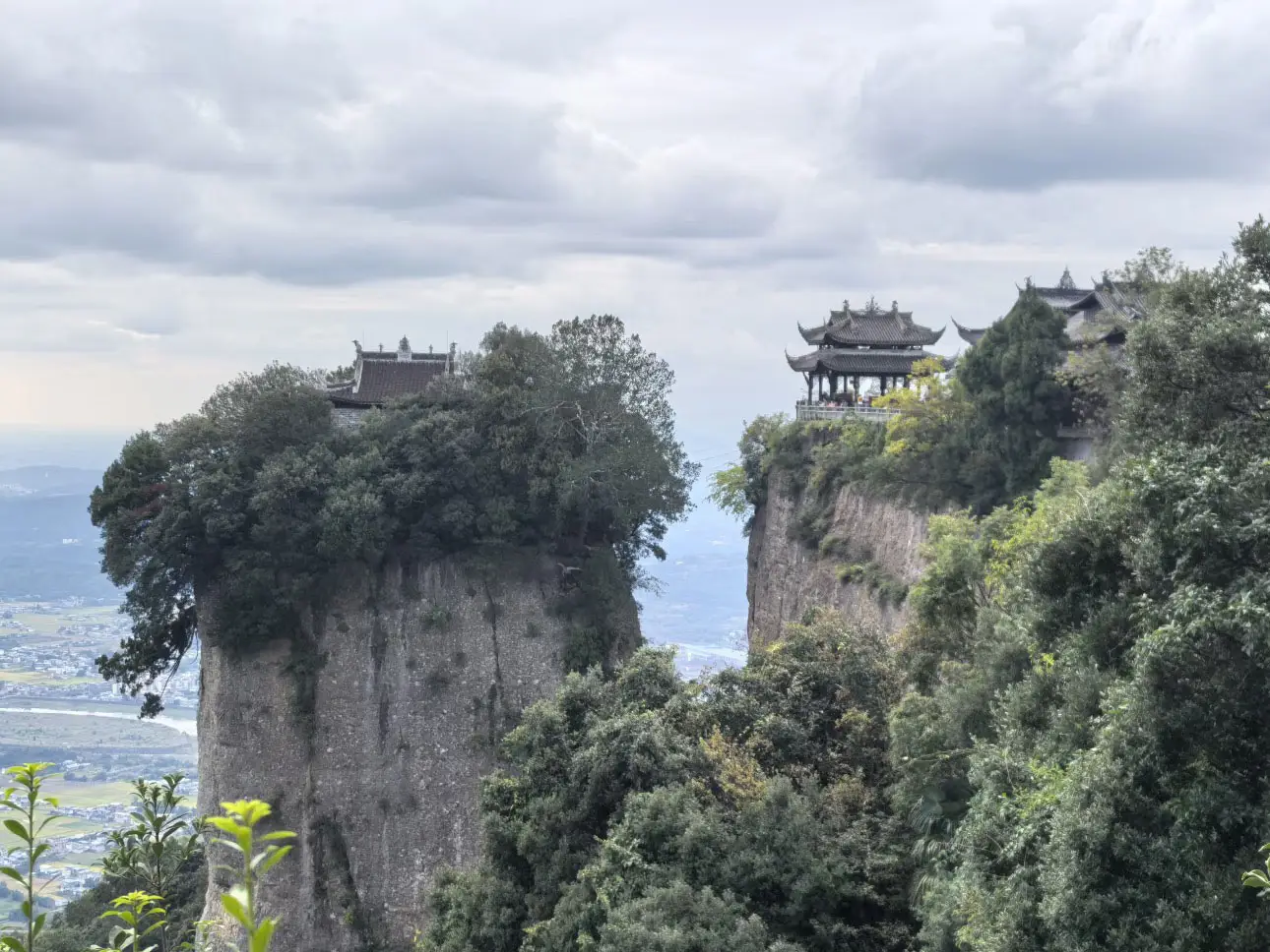 江油老君山旅游攻略_江油李白故里旅游攻略_江油地质奇观景区推荐