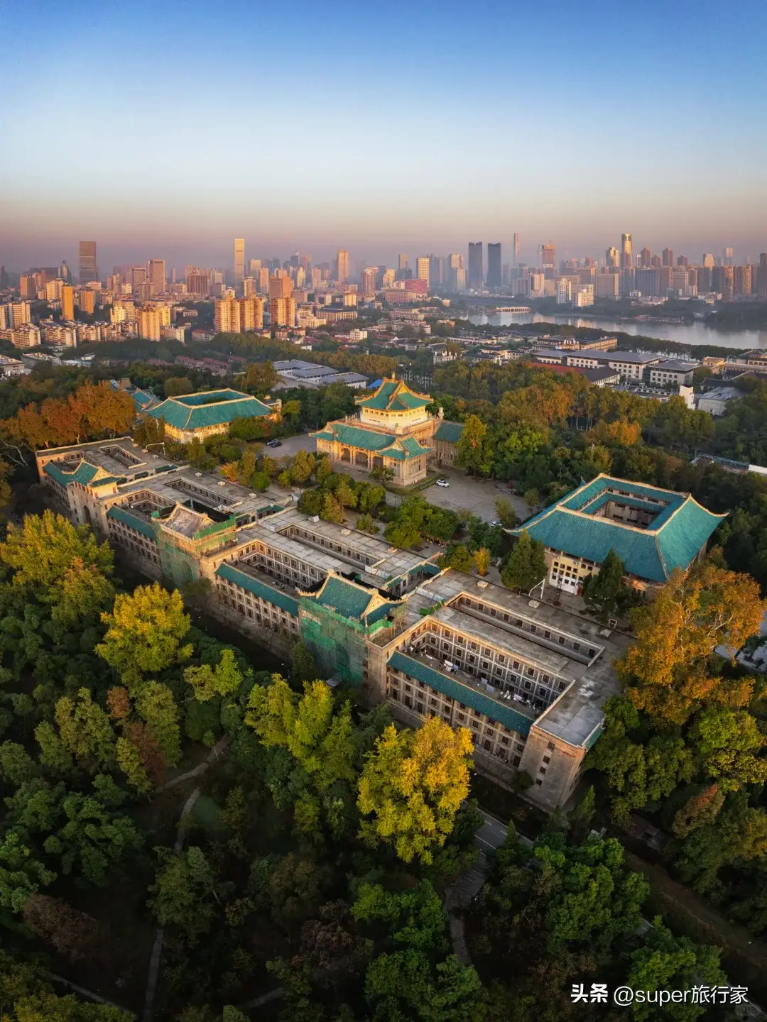 武汉武当山旅游攻略_武汉著名景点推荐_武汉历史文化名城