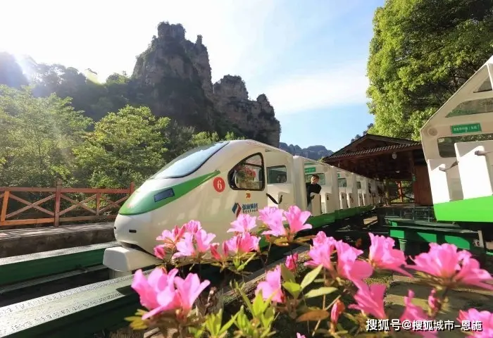 最新张家界凤凰旅游攻略_张家界特色客栈住宿推荐_张家界5天4晚旅游行程