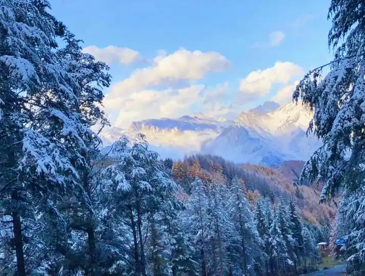 神木垒自然景观_神木垒旅游攻略_神木垒旅游攻略