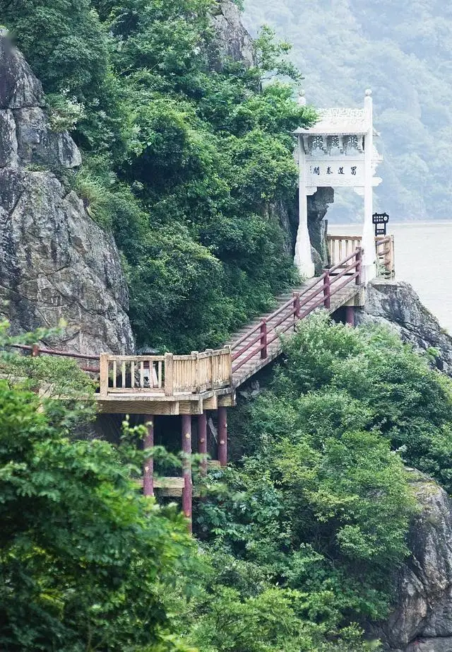 洋县旅游攻略_洋县旅游攻略_华阳古镇汉中石门栈道