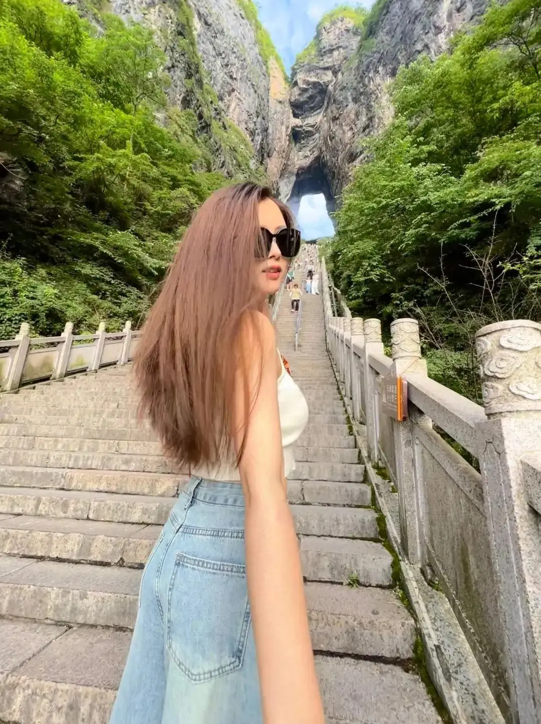 张家界芙蓉镇旅游攻略_张家界国家森林公园天门山玻璃栈道攻略_张家界5天4晚深度游攻略