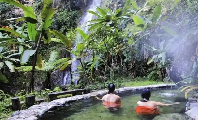 腾冲8月份旅游攻略_热海火山地热景区游玩指南_腾冲和顺古镇旅游攻略