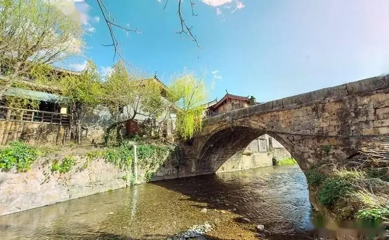 丽江古城旅游攻略_丽江到香格里拉旅游攻略_丽江十大必玩景点
