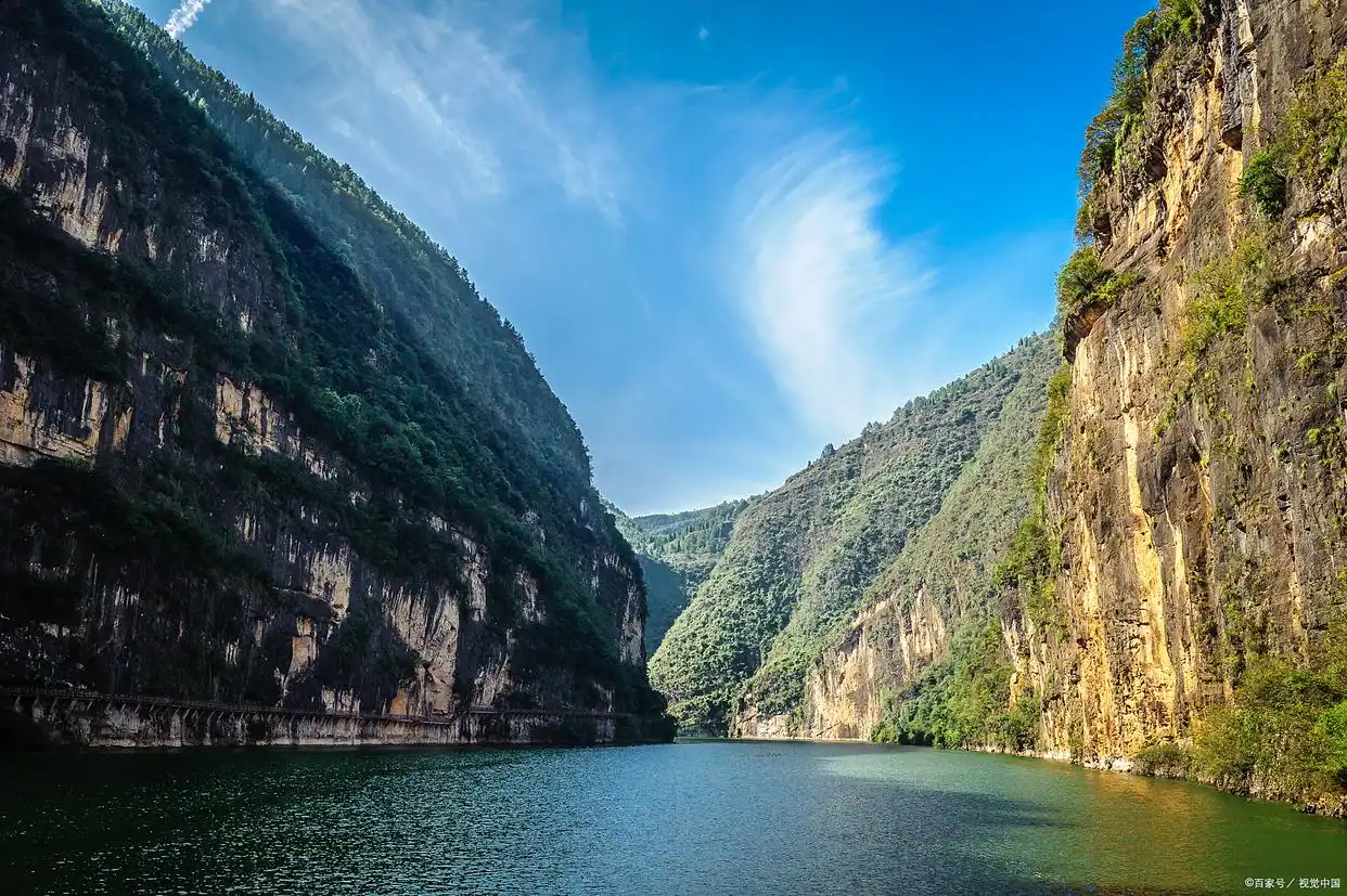 陇南旅游攻略_官鹅沟西狭颂万象洞攻略_陇南秋游景点推荐