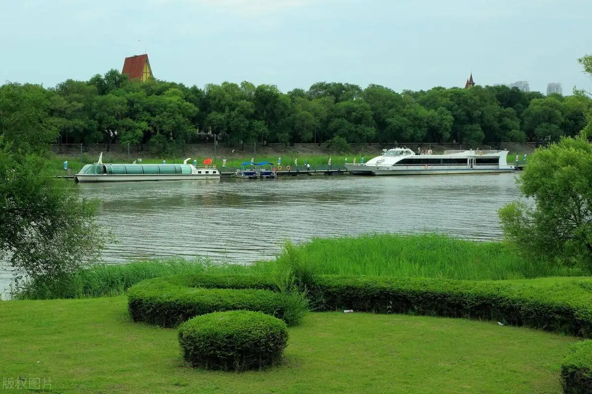 黑龙江省大庆旅游攻略_哈尔滨冰雪大世界旅游攻略_黑龙江旅游景点排名前十
