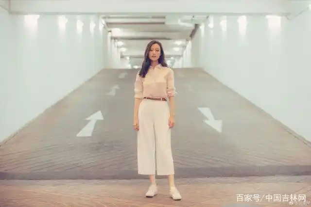 摄影旅游攻略_夏季旅游拍照技巧_旅行摄影姿势指南