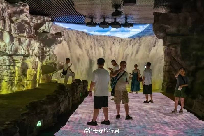 壶口瀑布陕西侧演出时间表_国庆陕西黄河壶口瀑布旅游攻略_十月去壶口瀑布旅游攻略