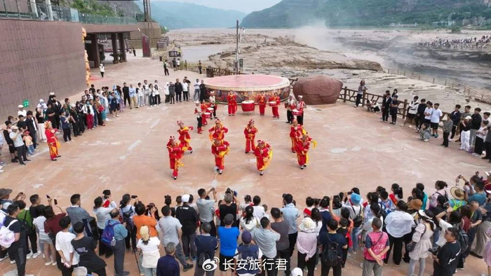 十月去壶口瀑布旅游攻略_国庆陕西黄河壶口瀑布旅游攻略_壶口瀑布陕西侧演出时间表