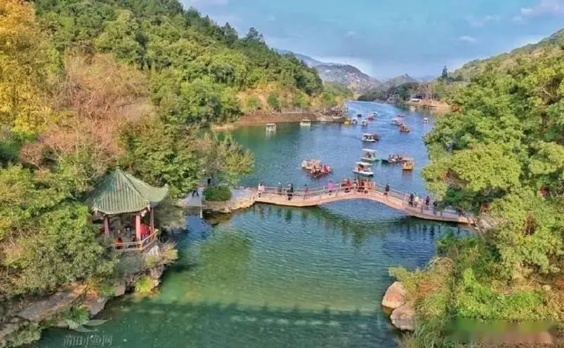 莆田九鲤湖景点介绍_九鲤湖旅游攻略_莆田菜溪岩旅游攻略