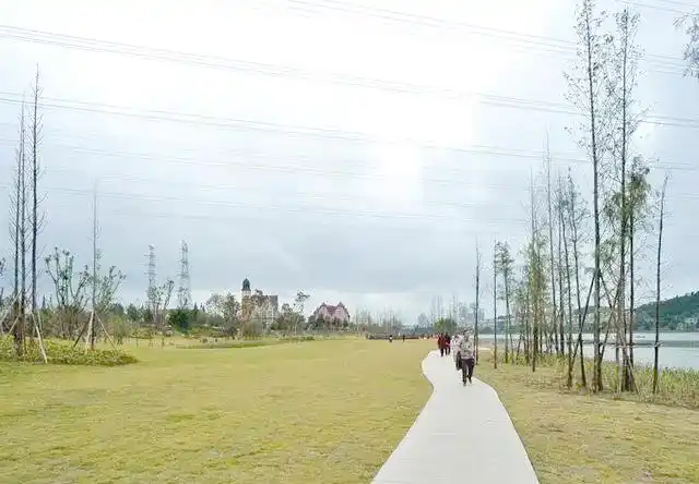 金堂科玛小镇旅游攻略_欧式风情小镇_成都科玛小镇