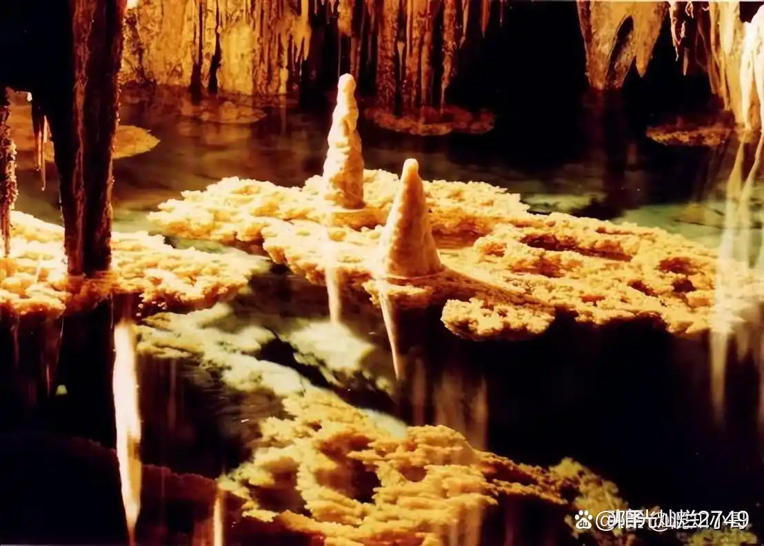 重庆溶洞旅游_武隆芙蓉洞攻略_北碚天府溶洞旅游攻略