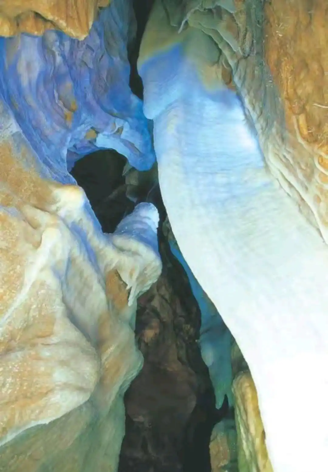 重庆溶洞旅游_武隆芙蓉洞攻略_北碚天府溶洞旅游攻略