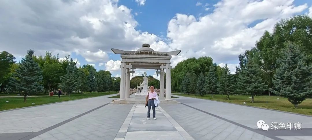 昭君墓旅游攻略_昭君出塞香丘传说_昭君墓青冢旅游攻略