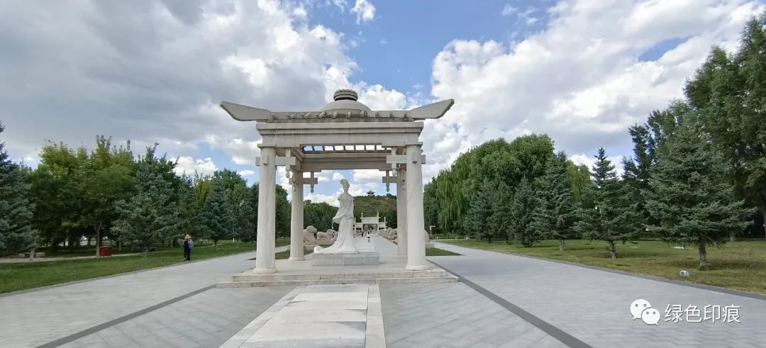 昭君墓青冢旅游攻略_昭君墓旅游攻略_昭君出塞香丘传说