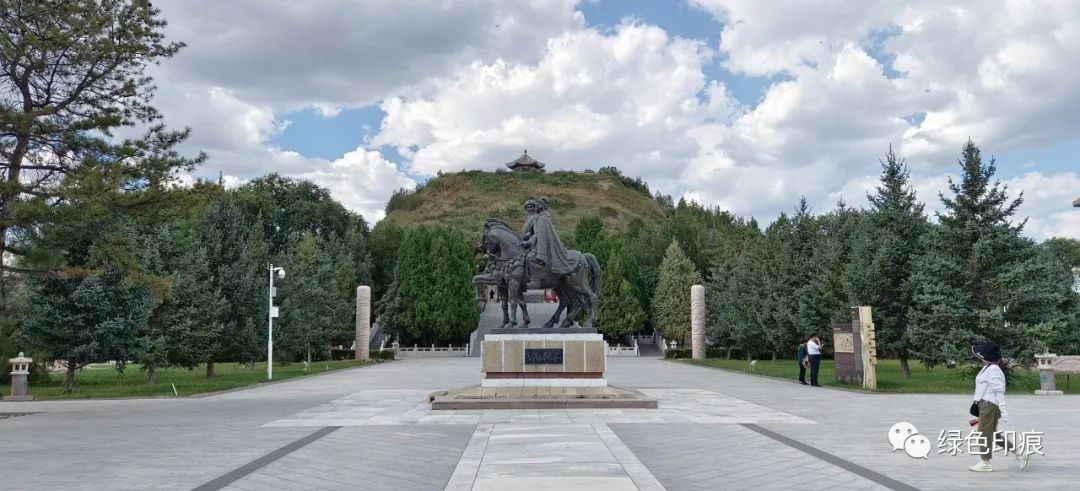 昭君出塞香丘传说_昭君墓旅游攻略_昭君墓青冢旅游攻略