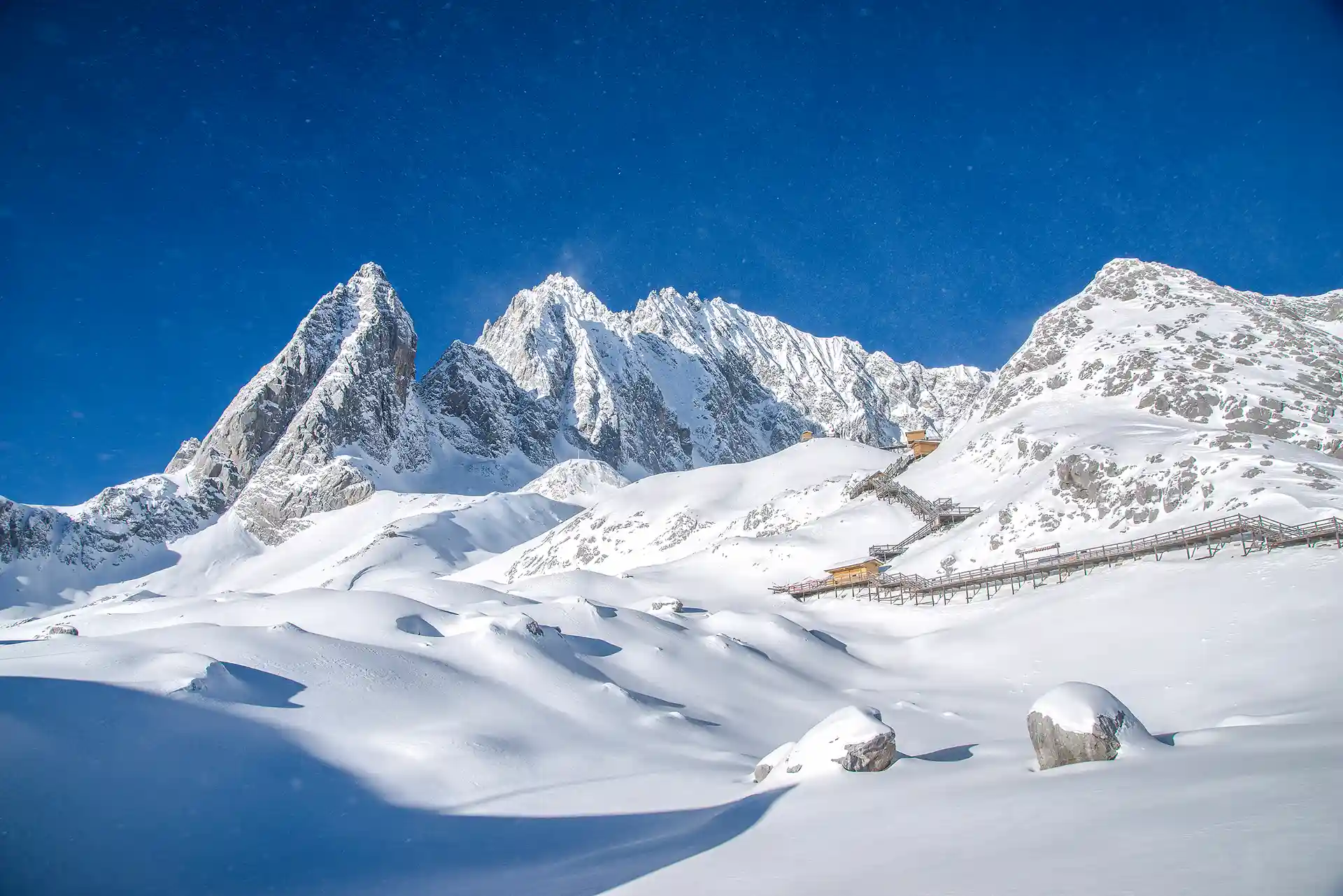 玉龙雪山