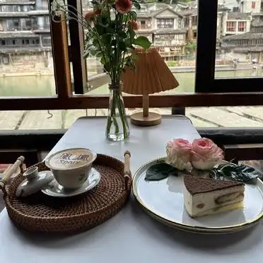 避坑指南_凤凰古城游玩攻略_春节湖南凤凰旅游攻略