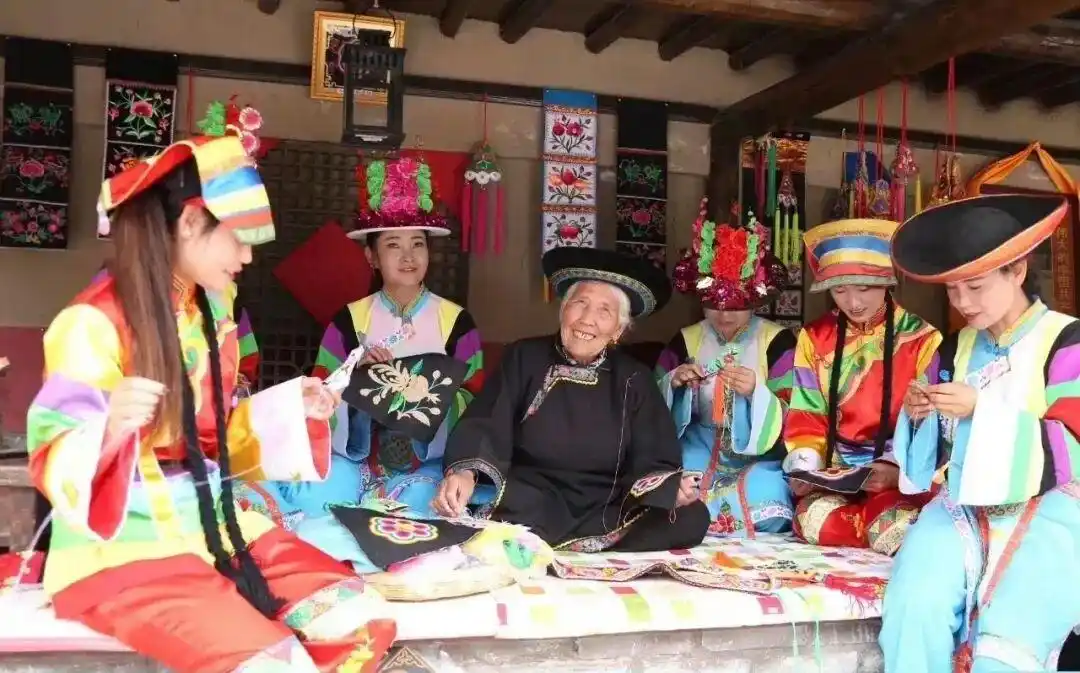 12个王炸景点环线_青海省旅游攻略_<strong>青海旅游攻略</strong>