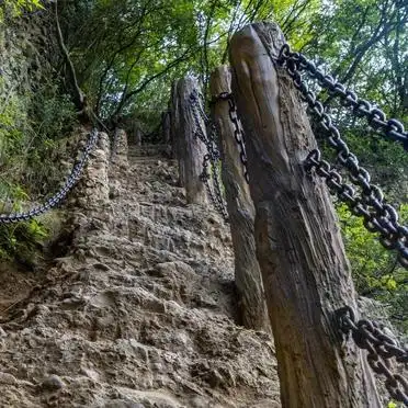 成都到剑门关旅游攻略_剑门关经典半日徒步路线_剑门关徒步攻略