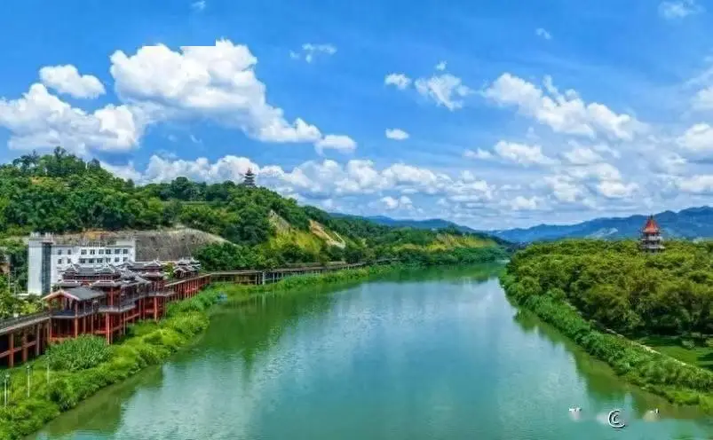 龙岩十大必玩景点_冠豸山旅游攻略_龙岩旅游攻略自驾