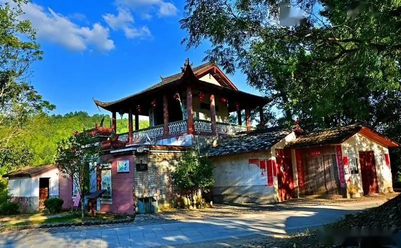龙岩十大必玩景点_冠豸山旅游攻略_龙岩旅游攻略自驾