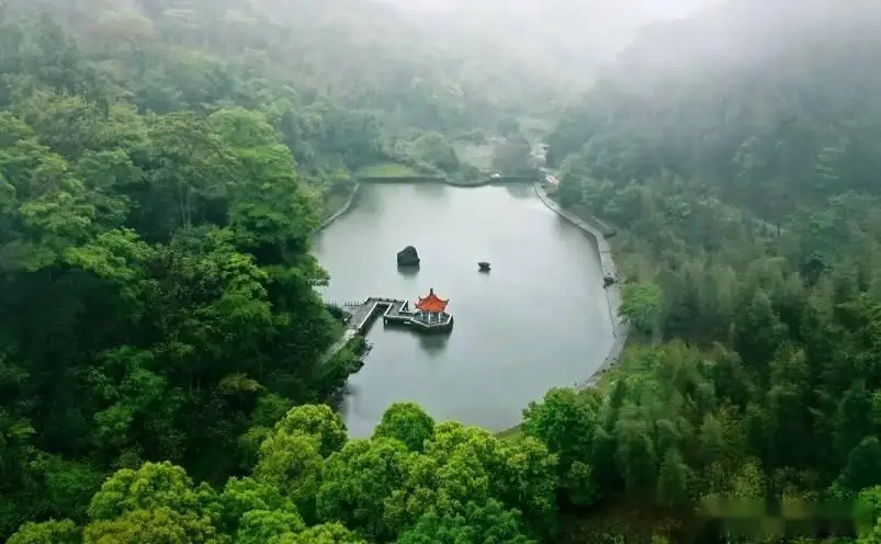 龙岩旅游攻略自驾_龙岩十大必玩景点_冠豸山旅游攻略