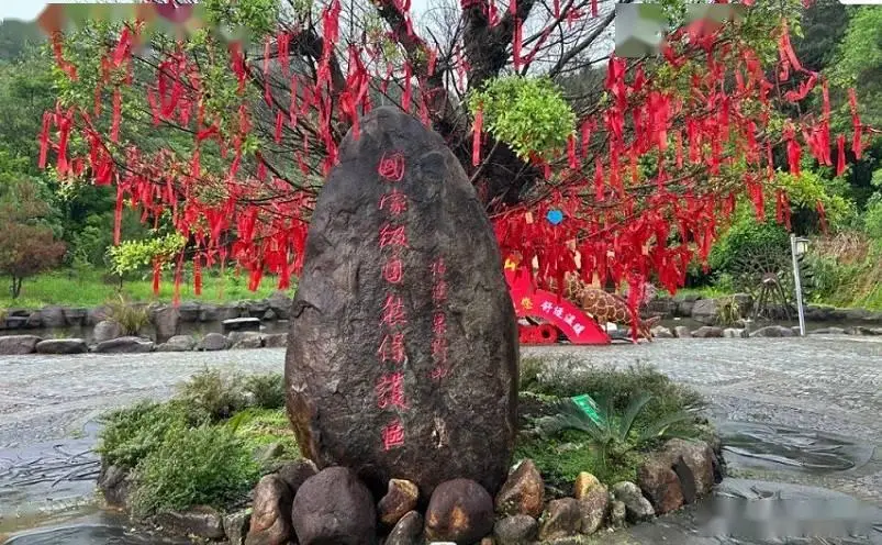 龙岩旅游攻略自驾_龙岩十大必玩景点_冠豸山旅游攻略