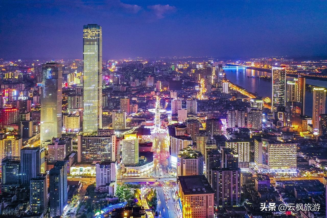 长沙旅游攻略_长沙美食推荐_长沙旅游攻略景点必去