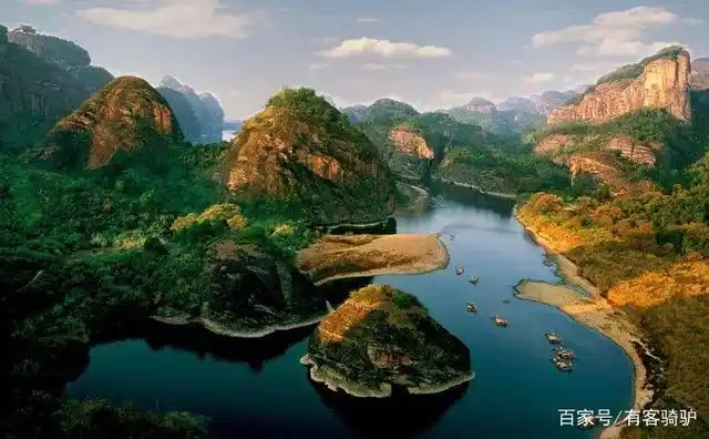 龙虎山风景名胜区_江西龙虎山旅游攻略_江西龙虎山风景区旅游攻略