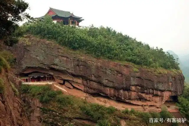 龙虎山风景名胜区_江西龙虎山风景区旅游攻略_江西龙虎山旅游攻略