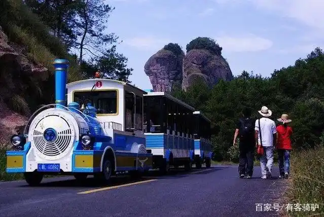 龙虎山风景名胜区_江西龙虎山风景区旅游攻略_江西龙虎山旅游攻略