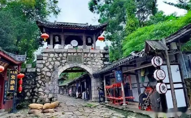 绵阳十大必玩景点_窦圌山旅游攻略_绵阳10月旅游攻略
