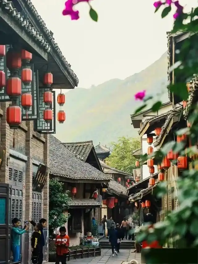 遵义精品深度旅游线_遵义春季旅游线路_贵州赤水旅游攻略