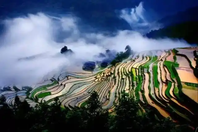 贵州旅游攻略_贵州赤水旅游攻略_贵州美食推荐