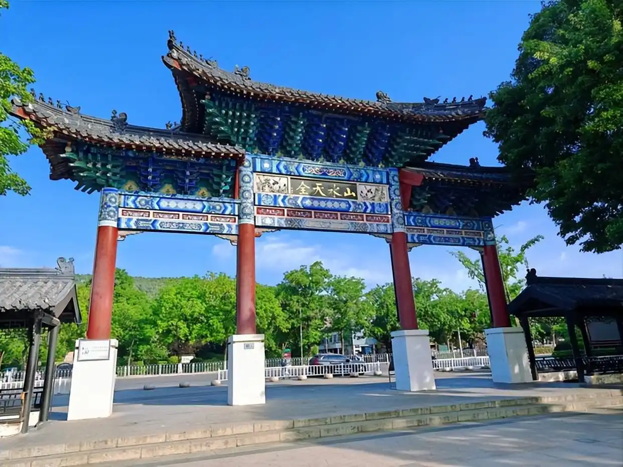 周边徐州旅游攻略_徐州云龙湖周边景点推荐_徐州汉文化旅游线路