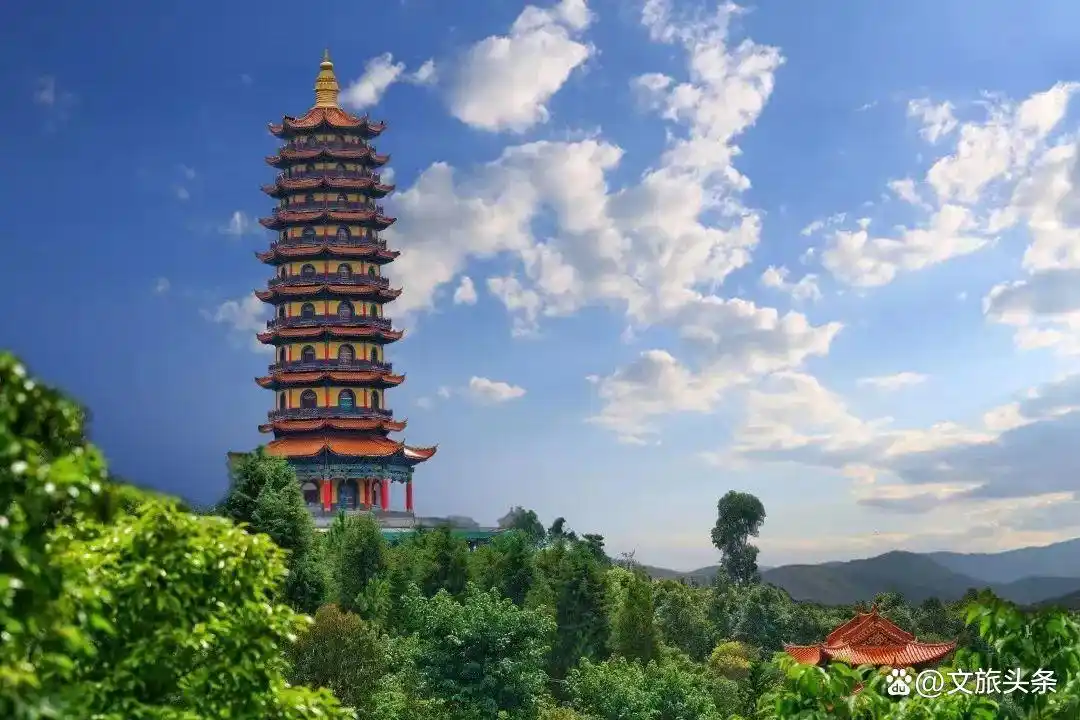 弥勒深度游攻略_东风韵艺术小镇玻璃桥_弥勒旅游攻略必去景点