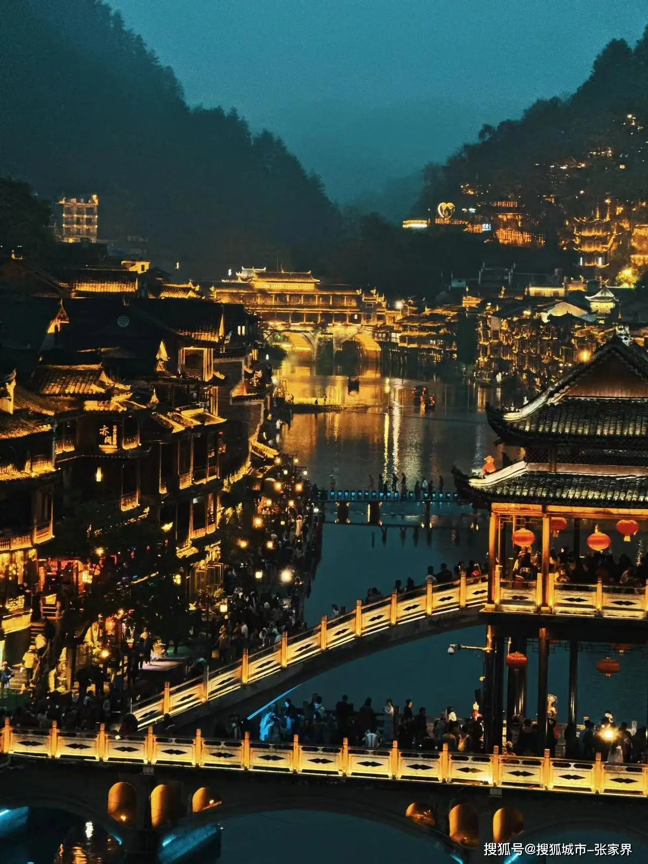 张家界凤凰古城旅游攻略小吃_凤凰古城旅游攻略_湖南湘西凤凰古城必游景点