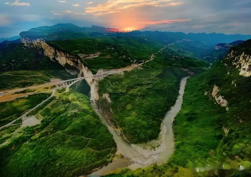 毕节十大景点推荐_毕节旅游攻略_毕节旅游攻略